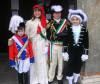 In Piazza San Germano: Roberto, Ilaria, Marco ed Alessandro aspettano la loro carrozza