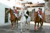 Il Segretario Dino accompagnato a cavallo da Roberto ed Andrea