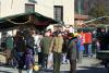 E' una bella giornata di sole ed in tarda mattinata la gente inizia ad affollare la zona allestita per la distribuzione dei fagioli grassi!