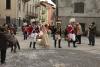 La Mugnaia Marina ed il Generale Rene', accompagnati da Maurizio e Massimo, sfilano sotto il campanile simbolo del Borgo