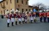 Taglio della testa al gallo: le "Braje Bianche" sembrano inseguire le "Braje Bleu"....