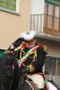 Il Generale Elis saluta il pubblico davanti al Circolo