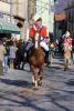 Il Primo Ufficiale Enrico apre la sfilata a cavallo