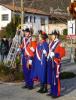 La Vivandiera Ilaria con Marco e Luca al taglio della testa al gallo