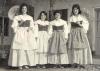 Da sin a dx: Laura Sandri, Campiglie Noemi, Anna Gillio Tos, Silvana Sandri (sorella di Laura e Gino)